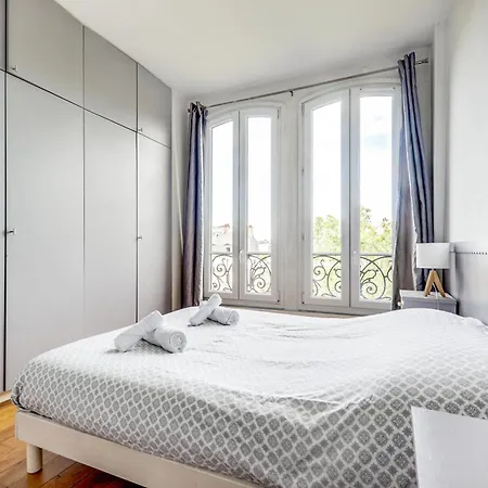 דירה Elegant Quartier Paisible פריז